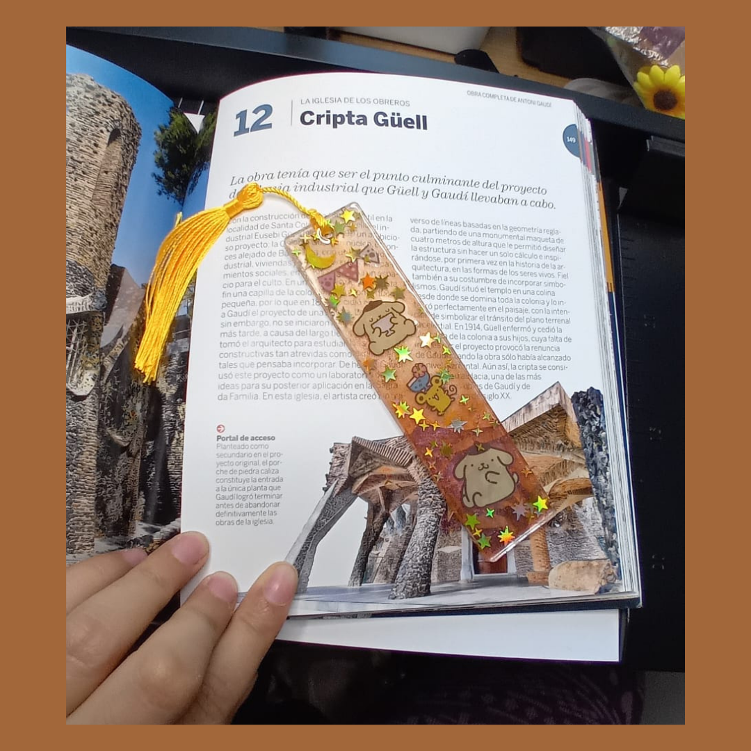 Pomp resin bookmark