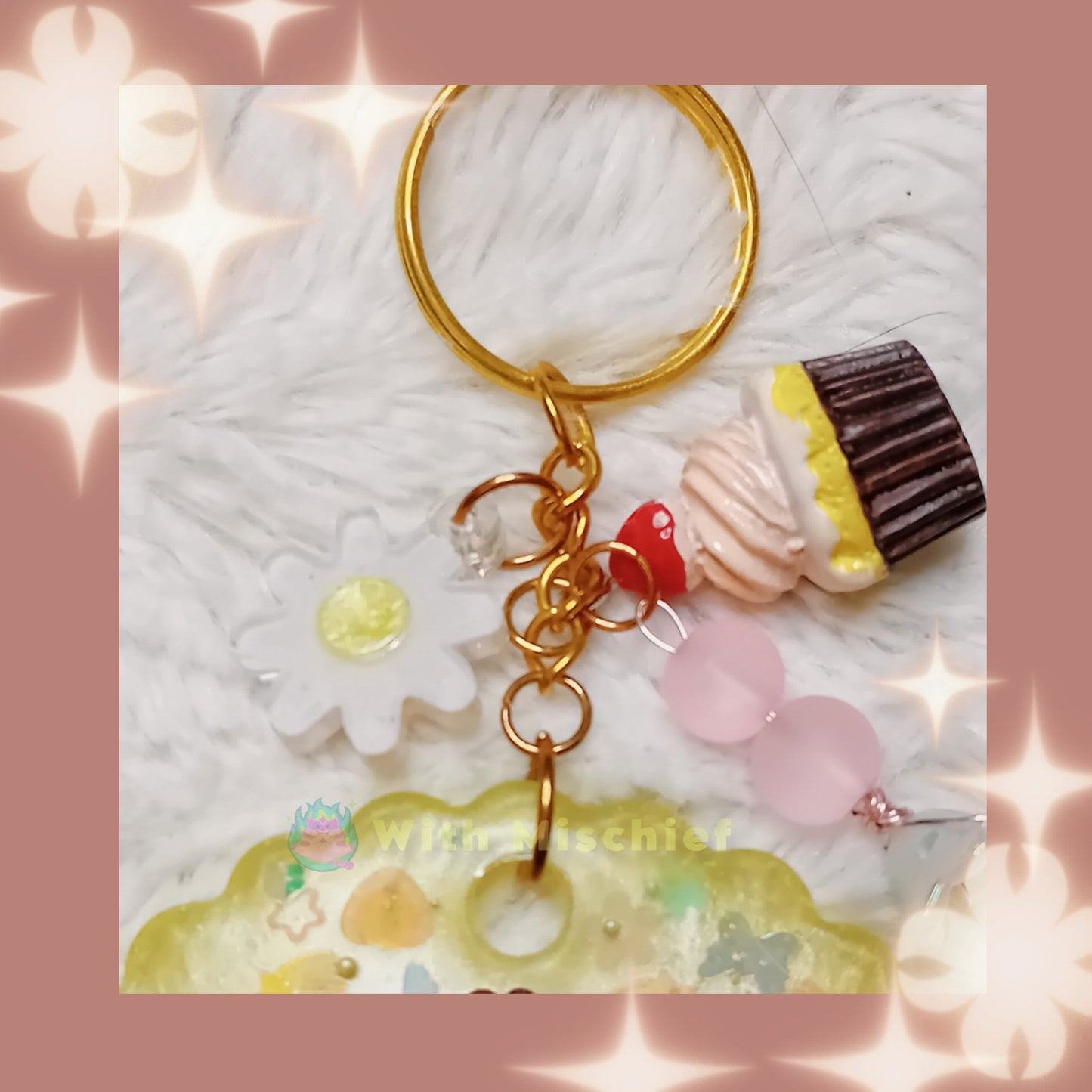Pomp Round yellow Keychain