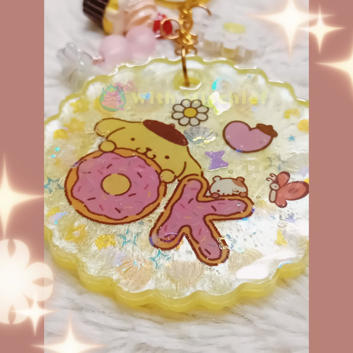 Pomp Round yellow Keychain